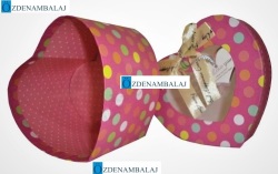 HEDİYE KUTUSU PEMBE  RENKLİ DESEN 1'Lİ 12,5*11,5*8,5 CM - Thumbnail